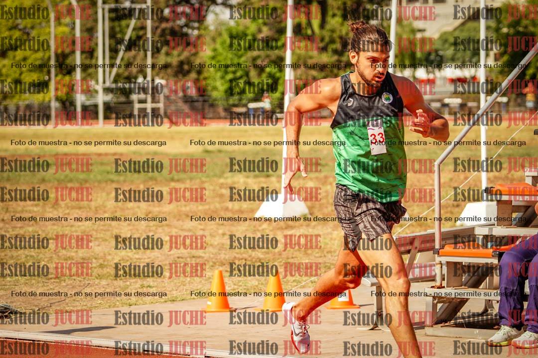 Fotos de los 800 m llanos de varones