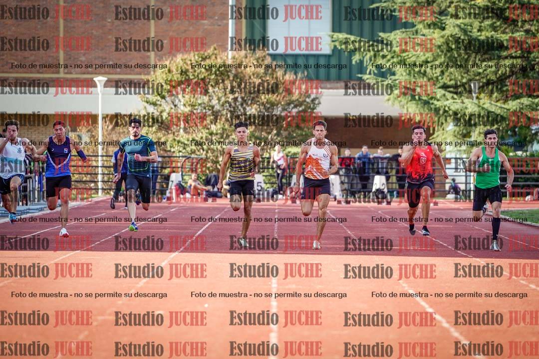 Fotos de los 100 m llanos de varones - FINAL
