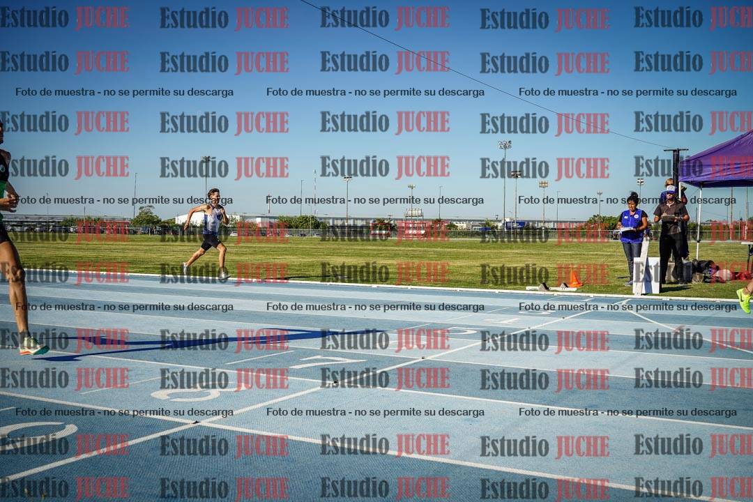 Fotos de los 400 m llanos de varones