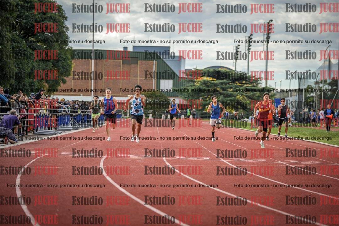 Fotos de los 400 m llanos de varones