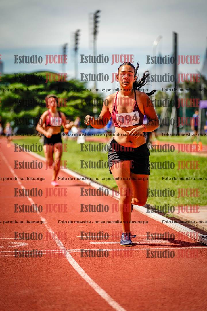 Fotos de los 600 m de mujeres
