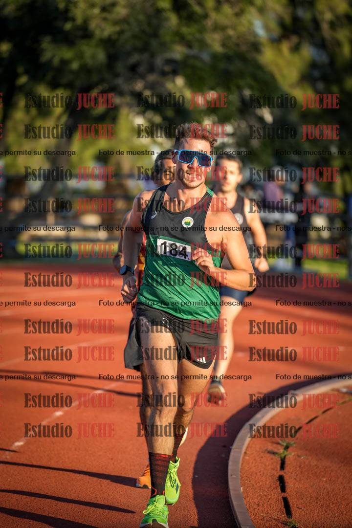 Fotos de los 3000 m llanos de varones