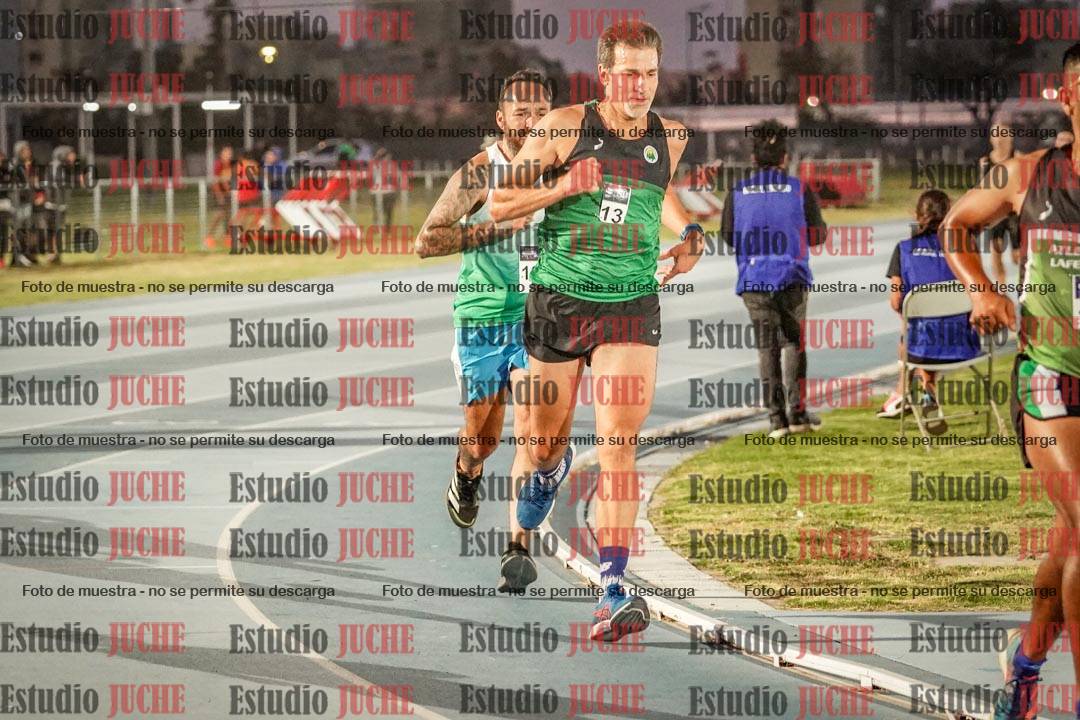 Fotos de los 3000 m llanos de varones