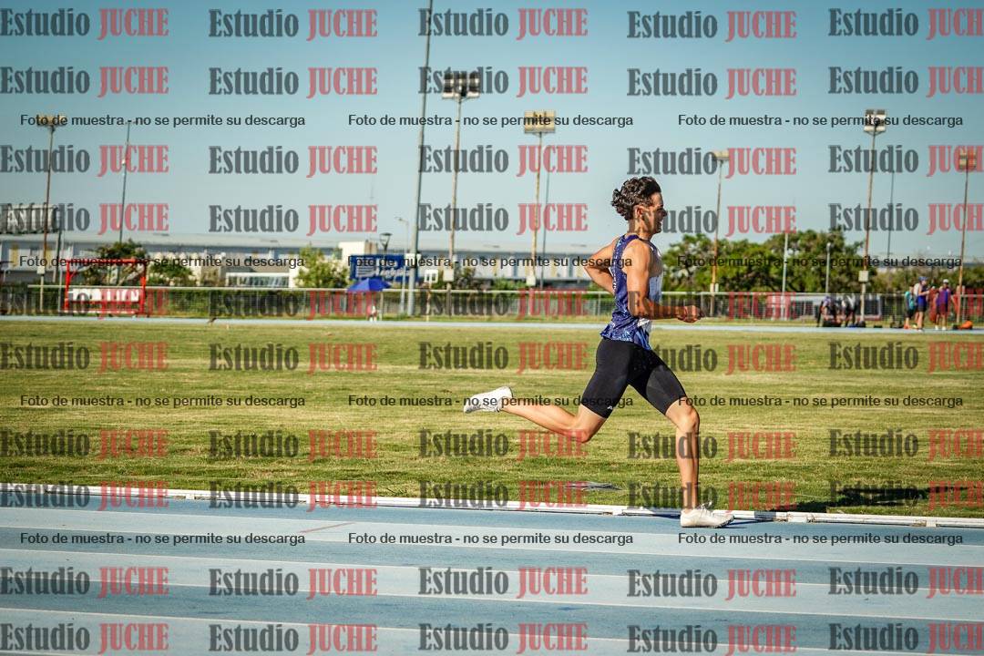 Fotos de los 400 m llanos de varones