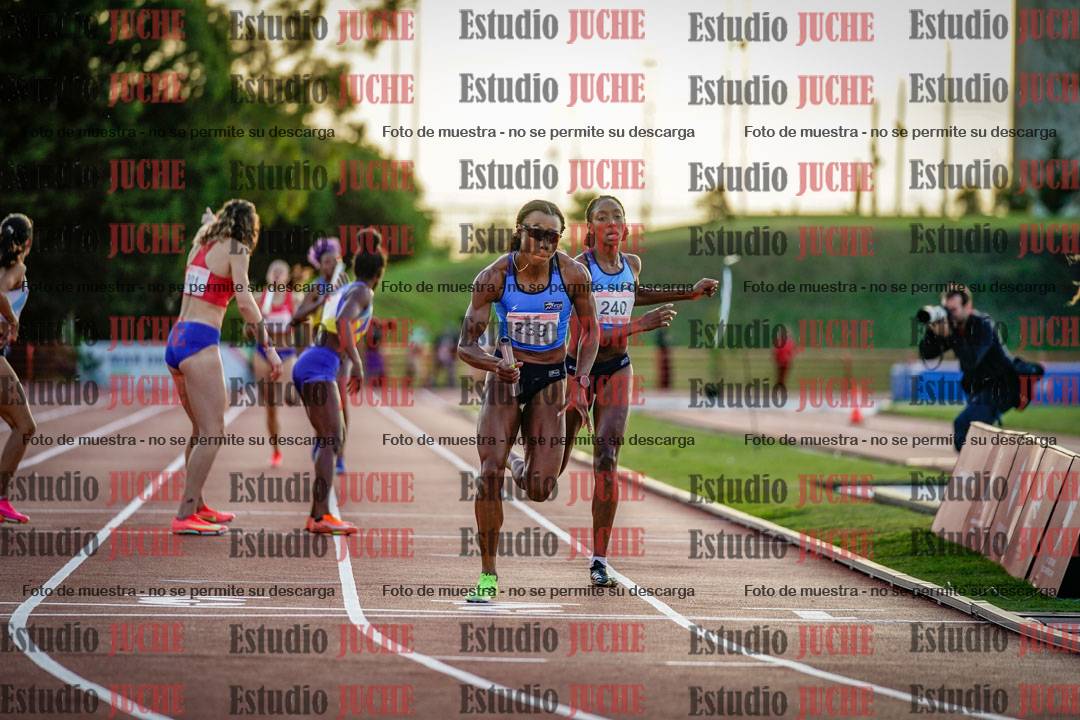 Fotos de los relevos 4x400 m de mujeres