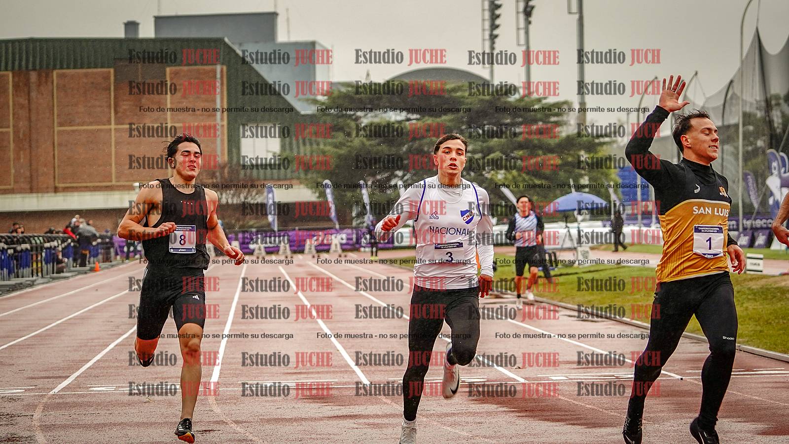 Fotos de los 100 m llanos de varones - FINAL