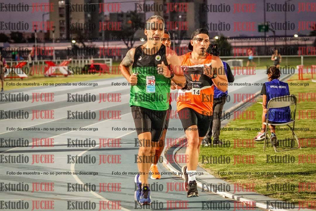 Fotos de los 3000 m llanos de varones