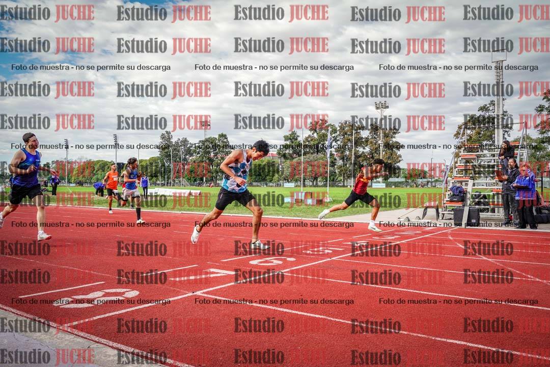 Fotos de los 400 m llanos de varones