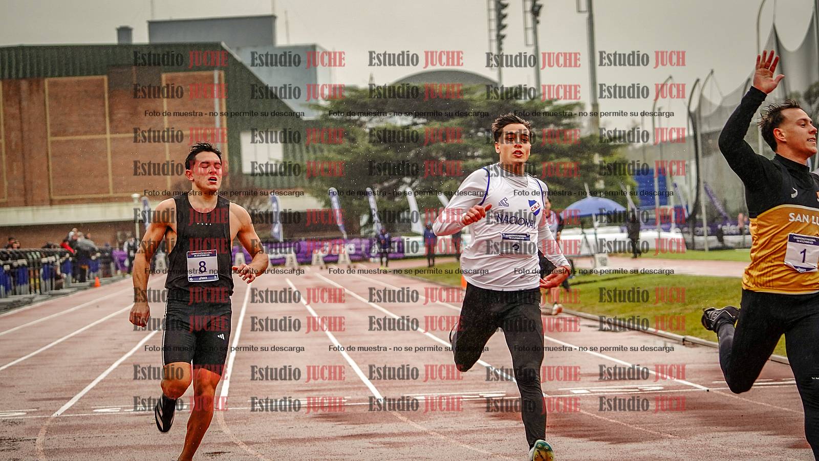 Fotos de los 100 m llanos de varones - FINAL