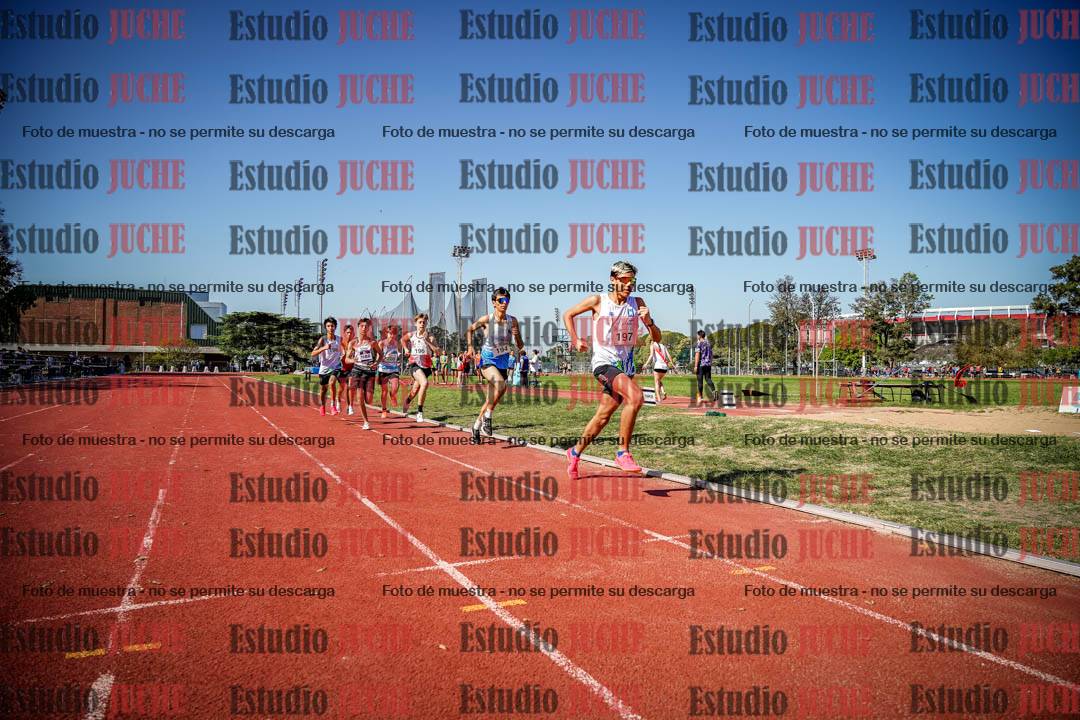 Fotos de los 600 m llanos de varones