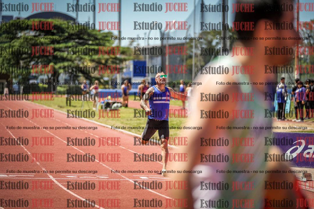 Fotos de los 400 m llanos de varones