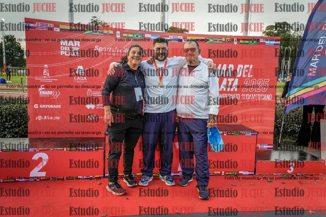 Fotos de algunos extras y podios del día 1