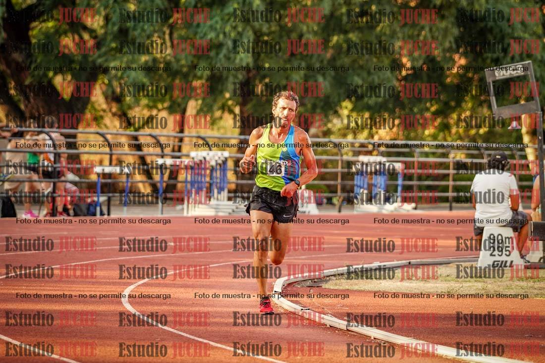 Fotos de los 5000 m llanos de mujeres y varones