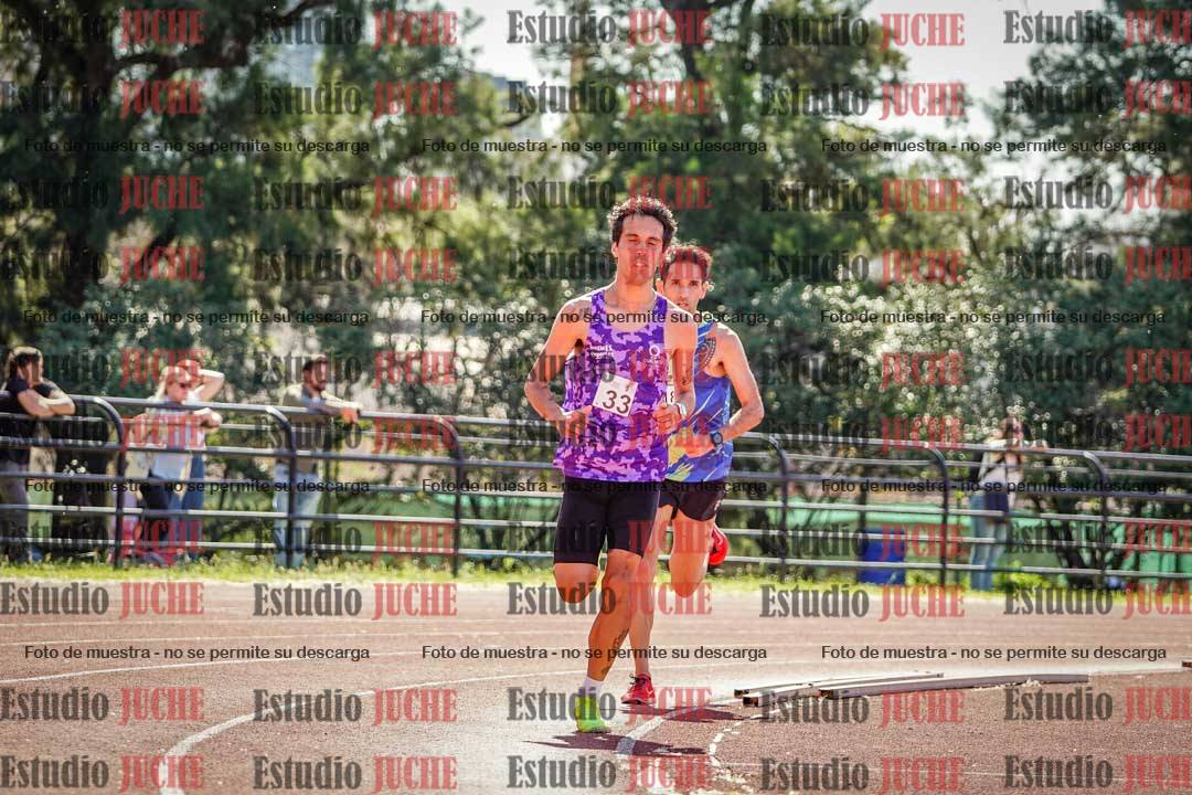 Fotos de los 5000 m llanos de mujeres y varones