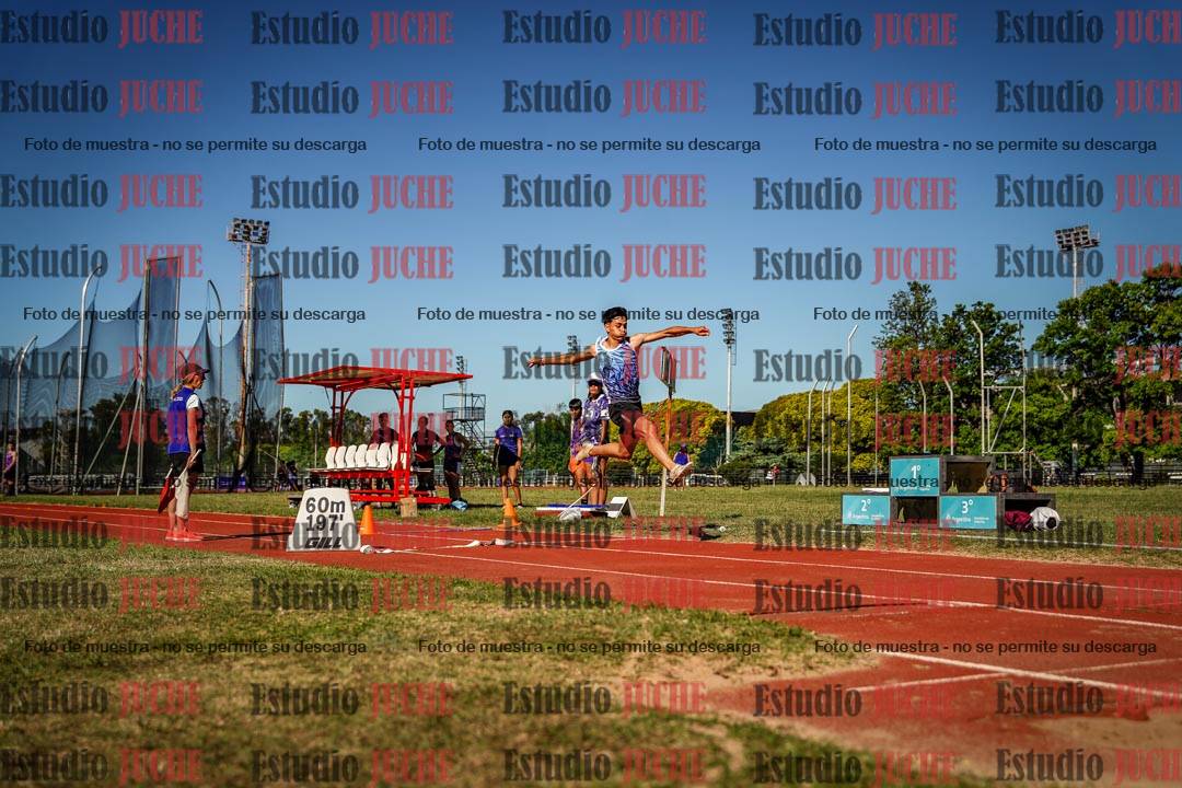Fotos del salto triple de mujeres y varones - tablas de 8 - 11 - 13