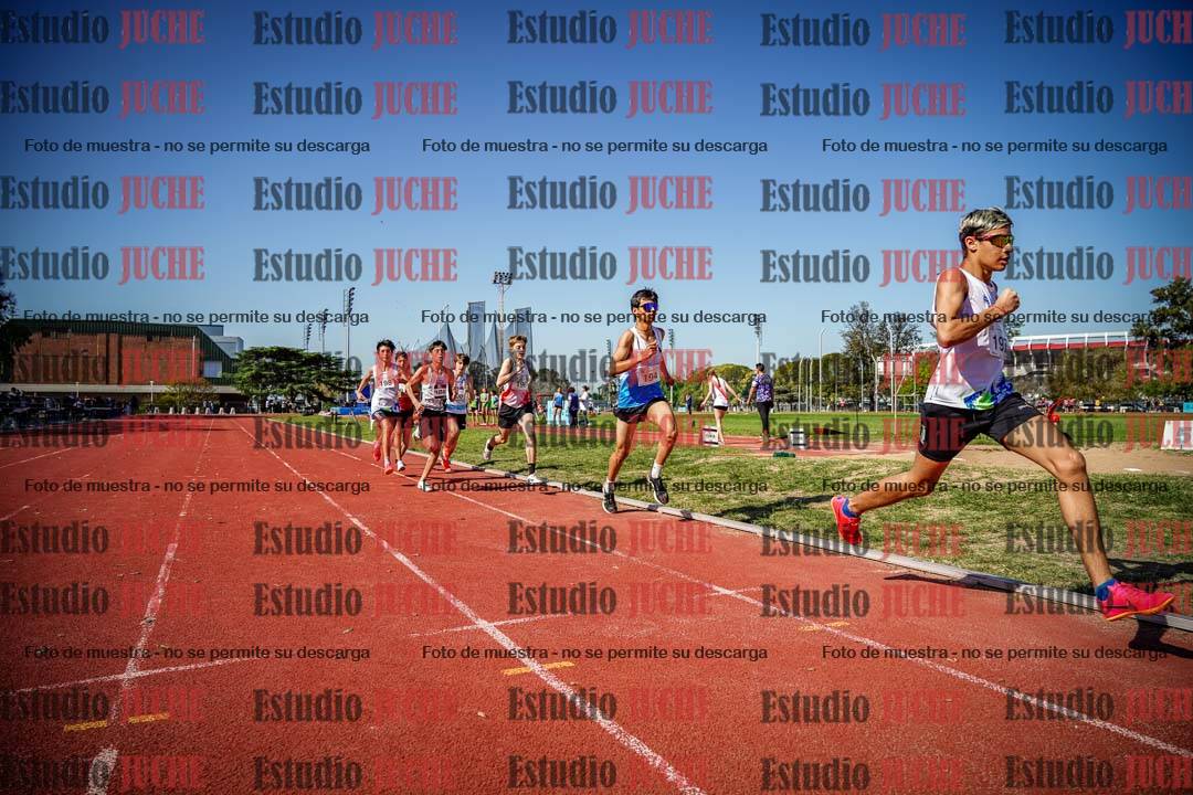 Fotos de los 600 m llanos de varones