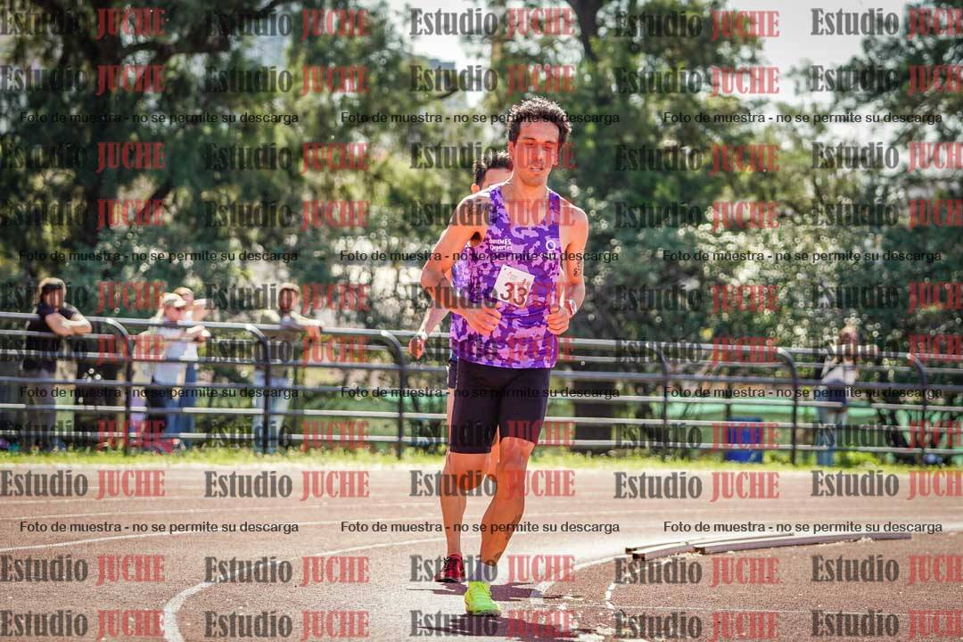 Fotos de los 5000 m llanos de mujeres y varones