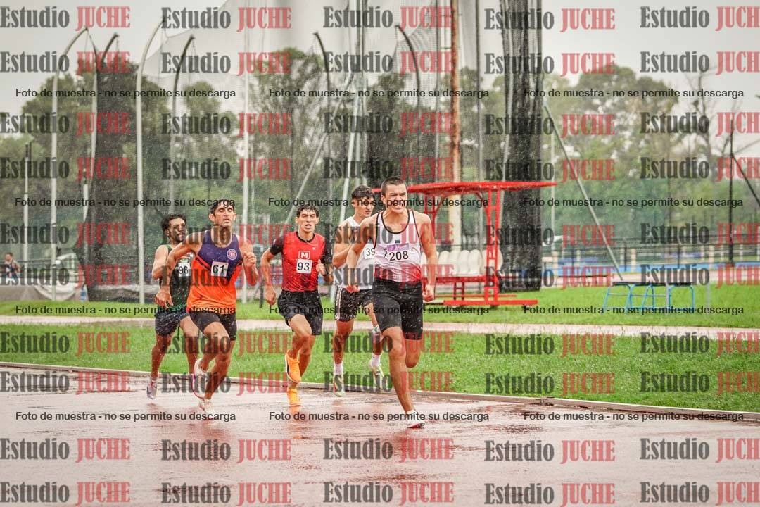 Fotos de los 800 m de varones