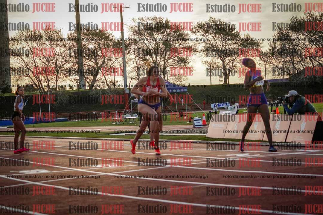 Fotos de los relevos 4x400 m de mujeres