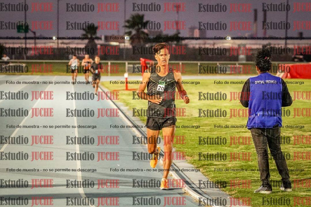 Fotos de los 3000 m llanos de varones