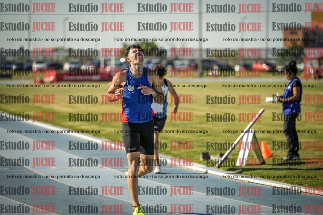 Fotos de los 400 m llanos de varones