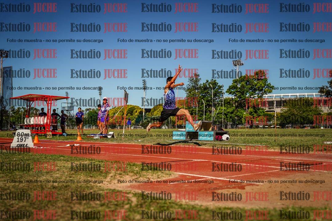 Fotos del salto triple de mujeres y varones - tablas de 8 - 11 - 13