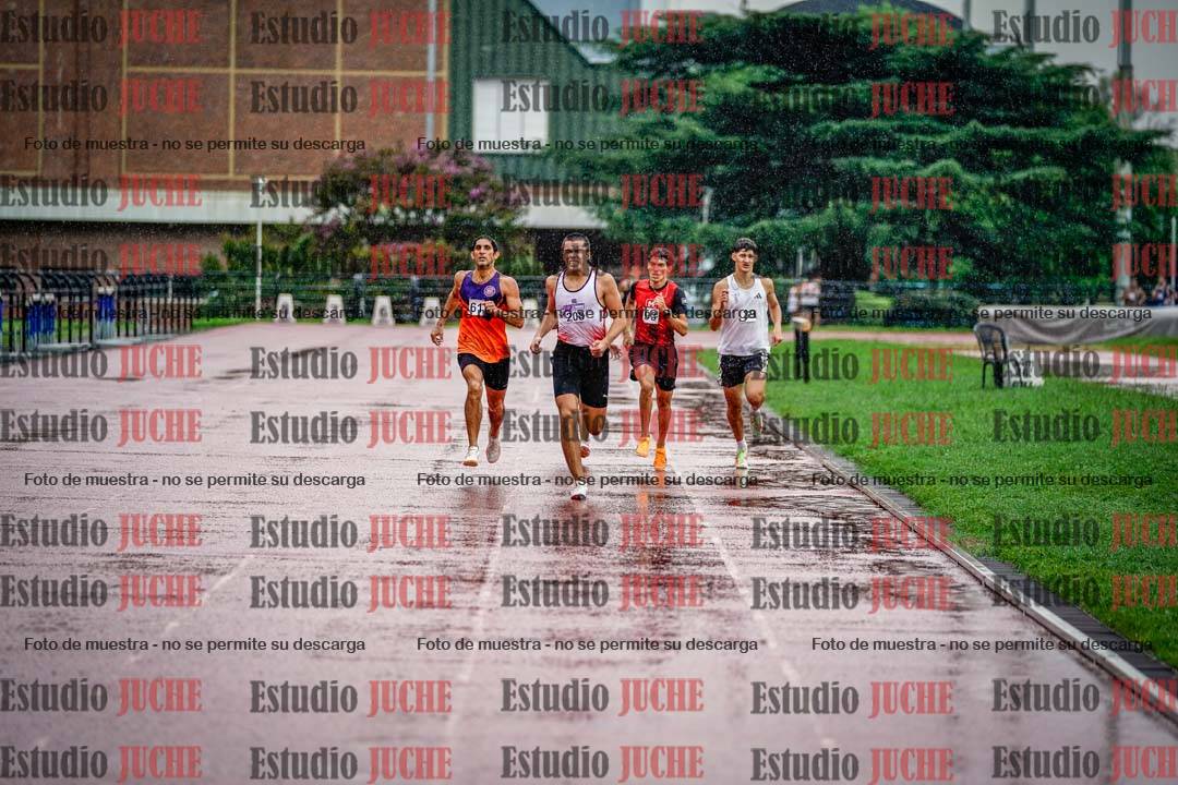 Fotos de los 800 m de varones