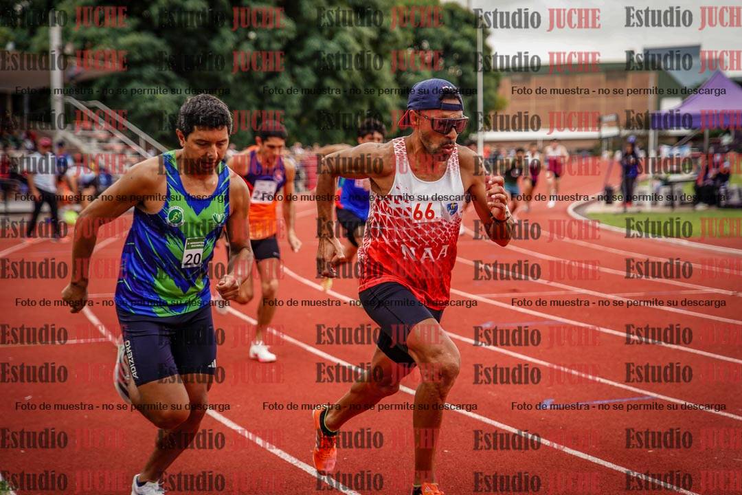 Fotos de los 800 m de varones