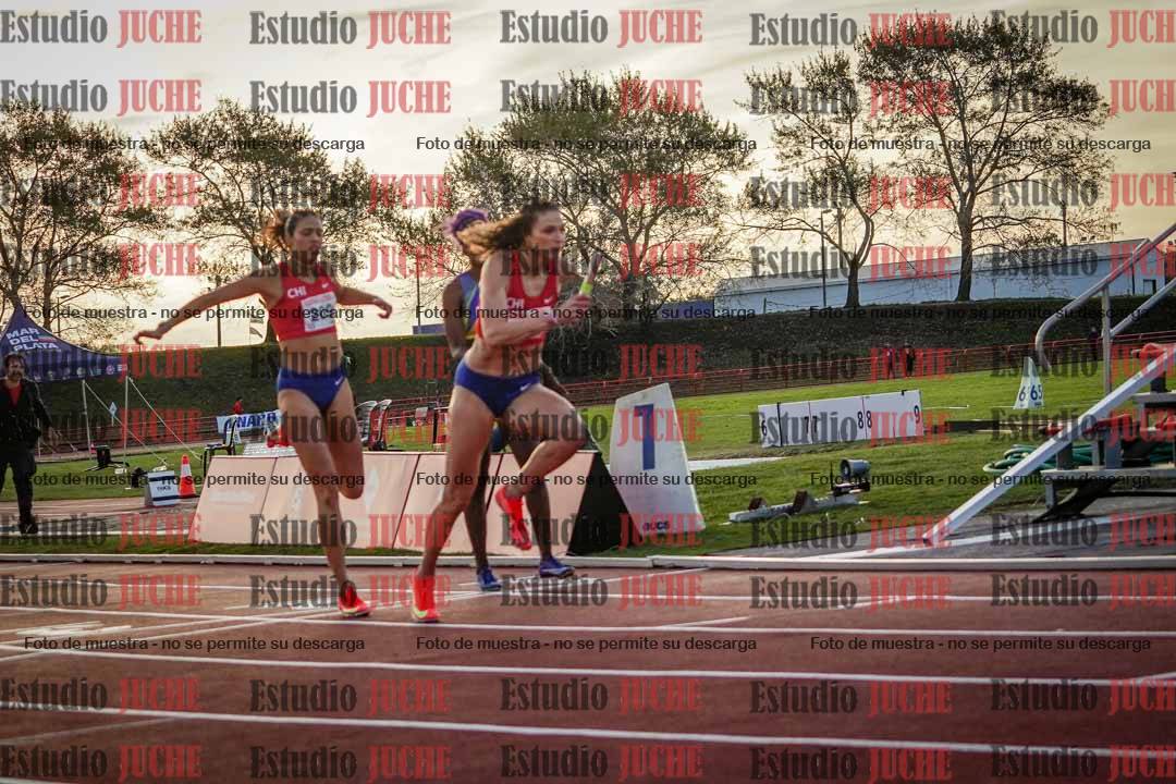 Fotos de los relevos 4x400 m de mujeres