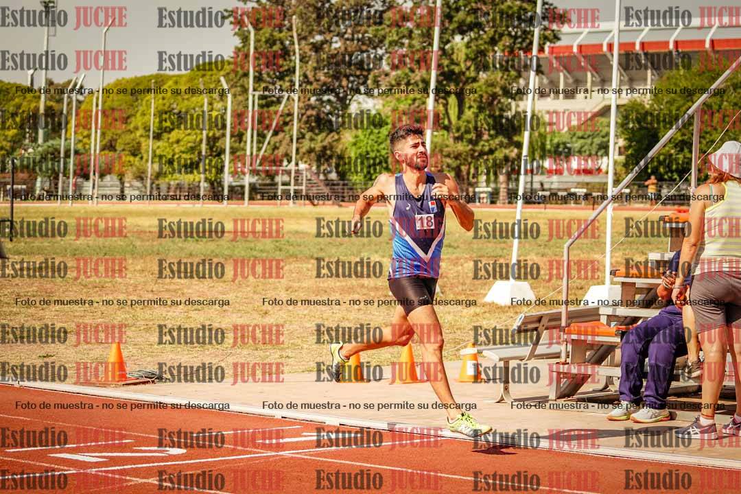 Fotos de los 800 m llanos de varones