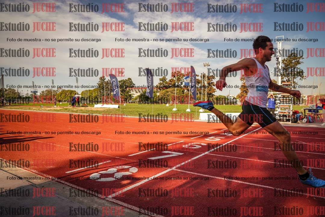 Fotos de los 100 m llanos de varones - FINAL