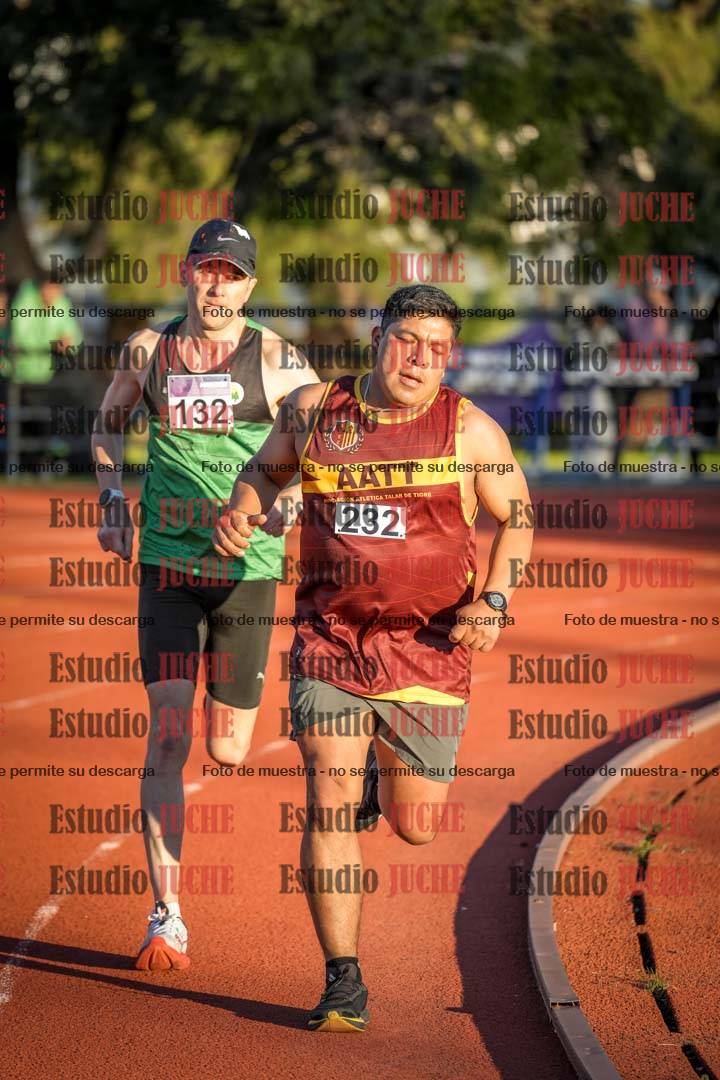 Fotos de los 3000 m llanos de varones