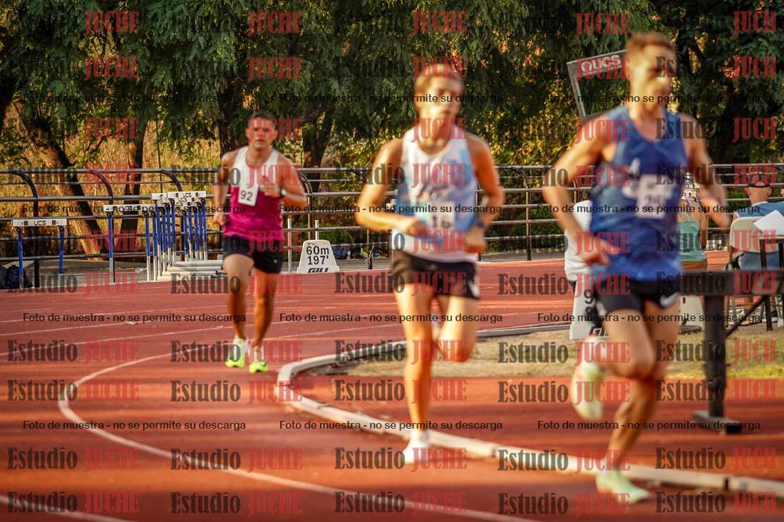 Fotos de los 5000 m llanos de mujeres y varones