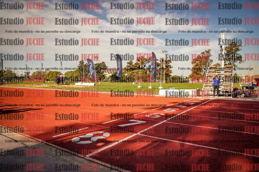 Fotos de los 100 m llanos de varones - FINAL