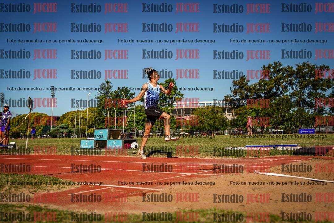 Fotos del salto triple de mujeres y varones - tablas de 8 - 11 - 13