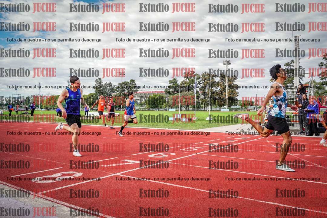 Fotos de los 400 m llanos de varones