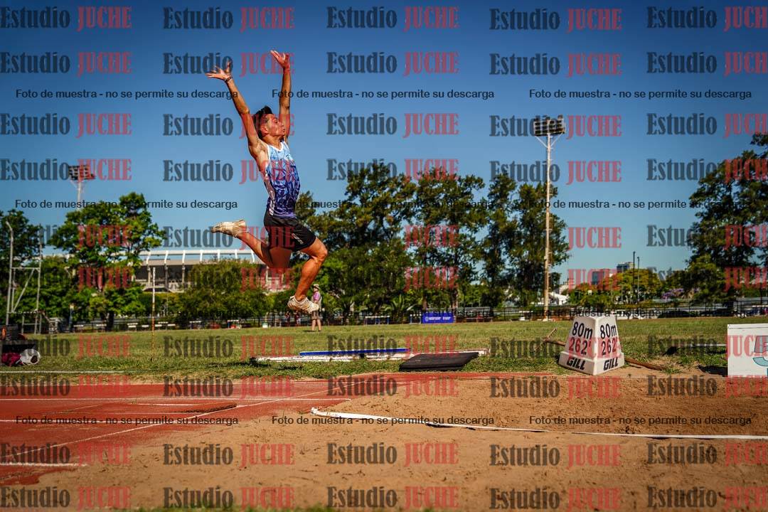 Fotos del salto triple de mujeres y varones - tablas de 8 - 11 - 13