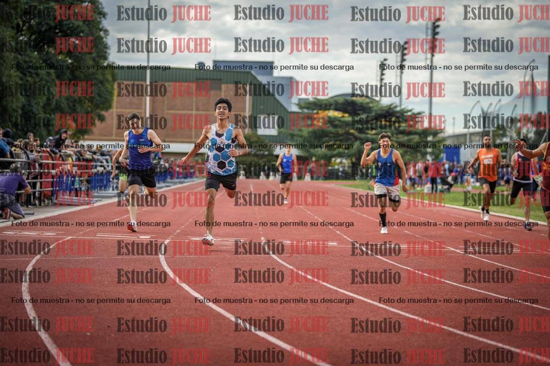 Fotos de los 400 m llanos de varones