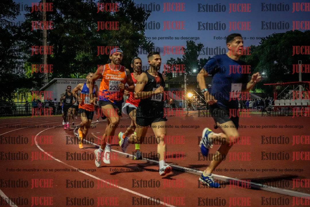 Fotos de los 1500 m llanos de varones