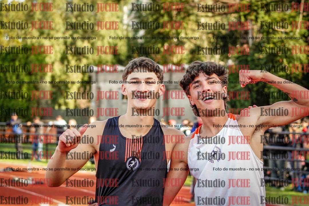 Fotos de algunos podios y extras