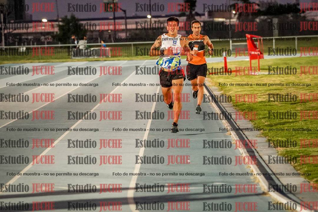 Fotos de los 3000 m llanos de varones