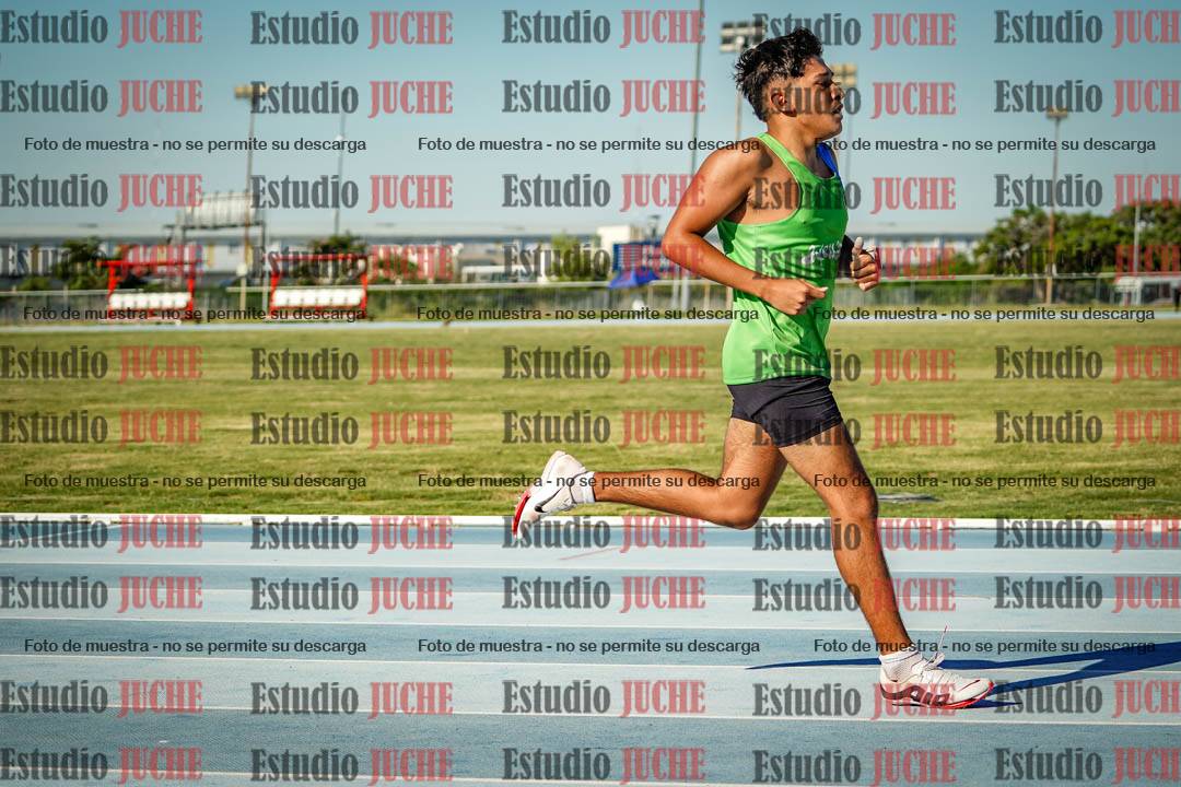 Fotos de los 400 m llanos de varones