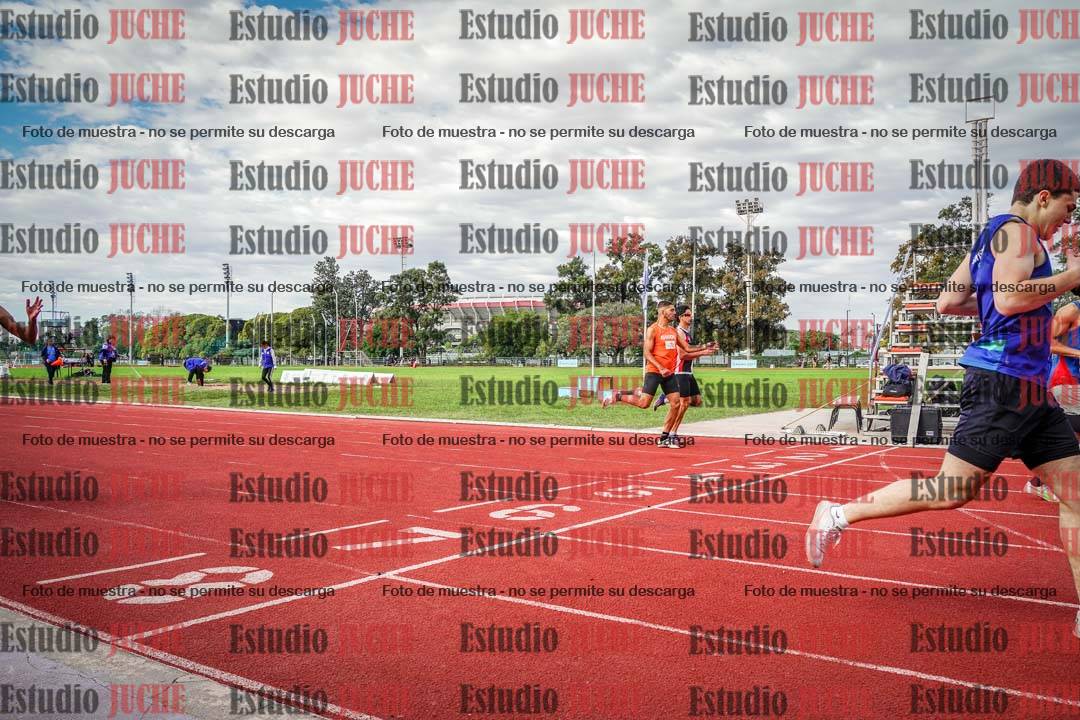 Fotos de los 400 m llanos de varones