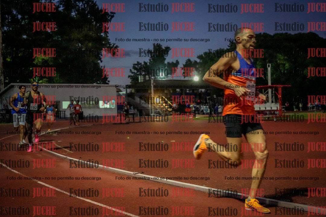 Fotos de los 1500 m llanos de varones