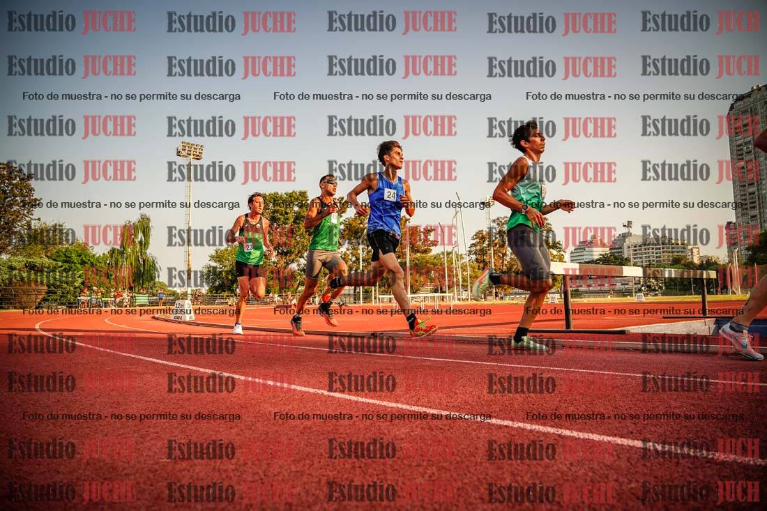 Fotos de los 5000 m llanos de mujeres y varones