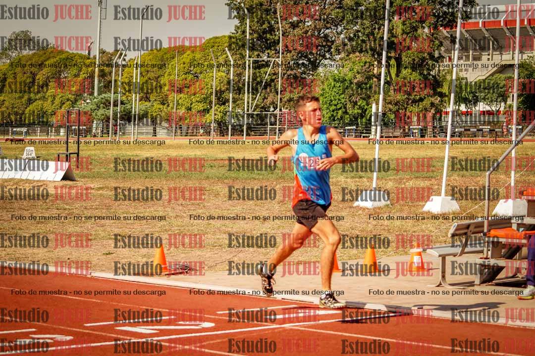 Fotos de los 800 m llanos de varones