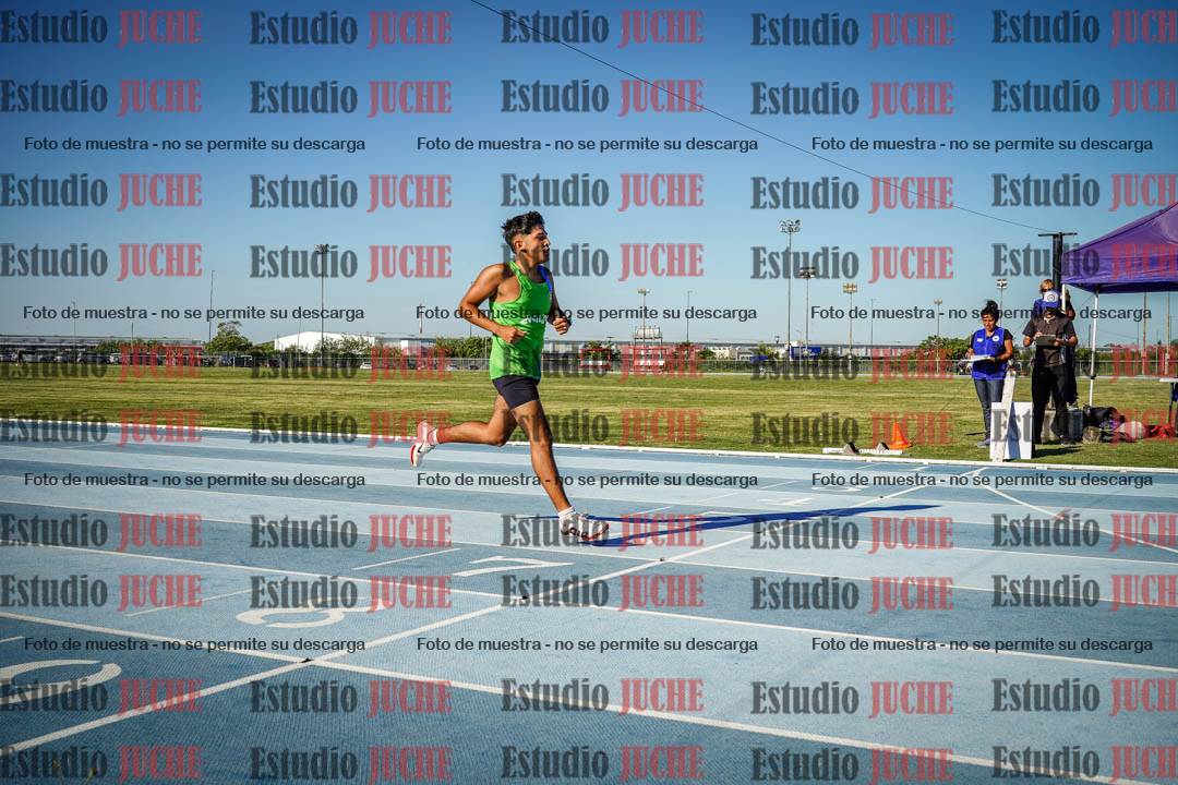Fotos de los 400 m llanos de varones