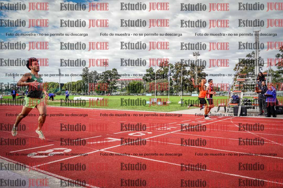 Fotos de los 400 m llanos de varones