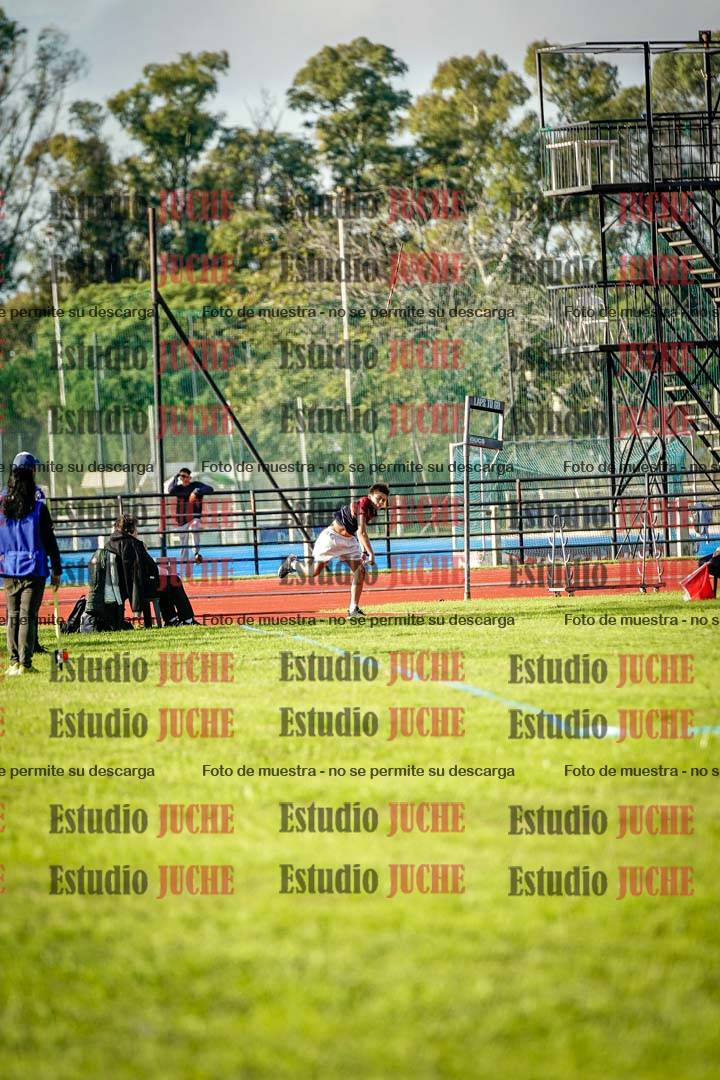 Fotos del lanzamiento de jabalina de mujeres y varones - U14