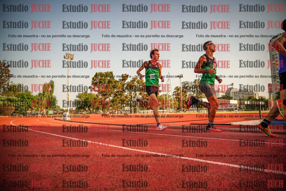 Fotos de los 5000 m llanos de mujeres y varones